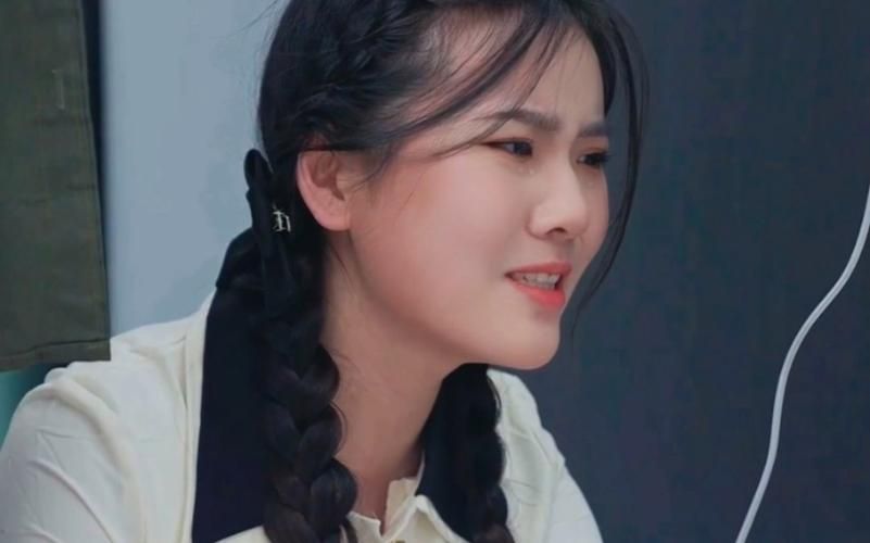 贬值我成了世界首富 第1-30集